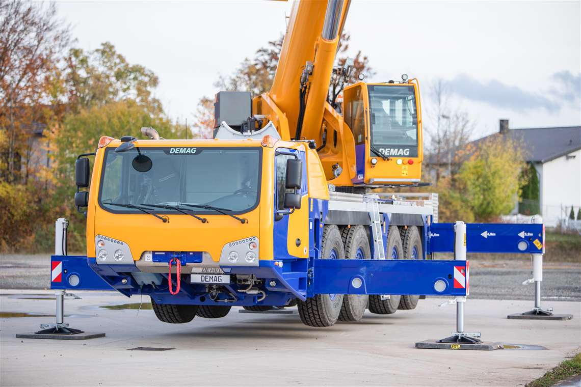 The new 80 tonne capacity Demag AC 80-4 fits between existing models in both the Demag and Tadano ranges of all terrain cranes