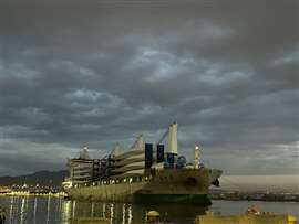 wind turbines delivered by vessel to port in greece